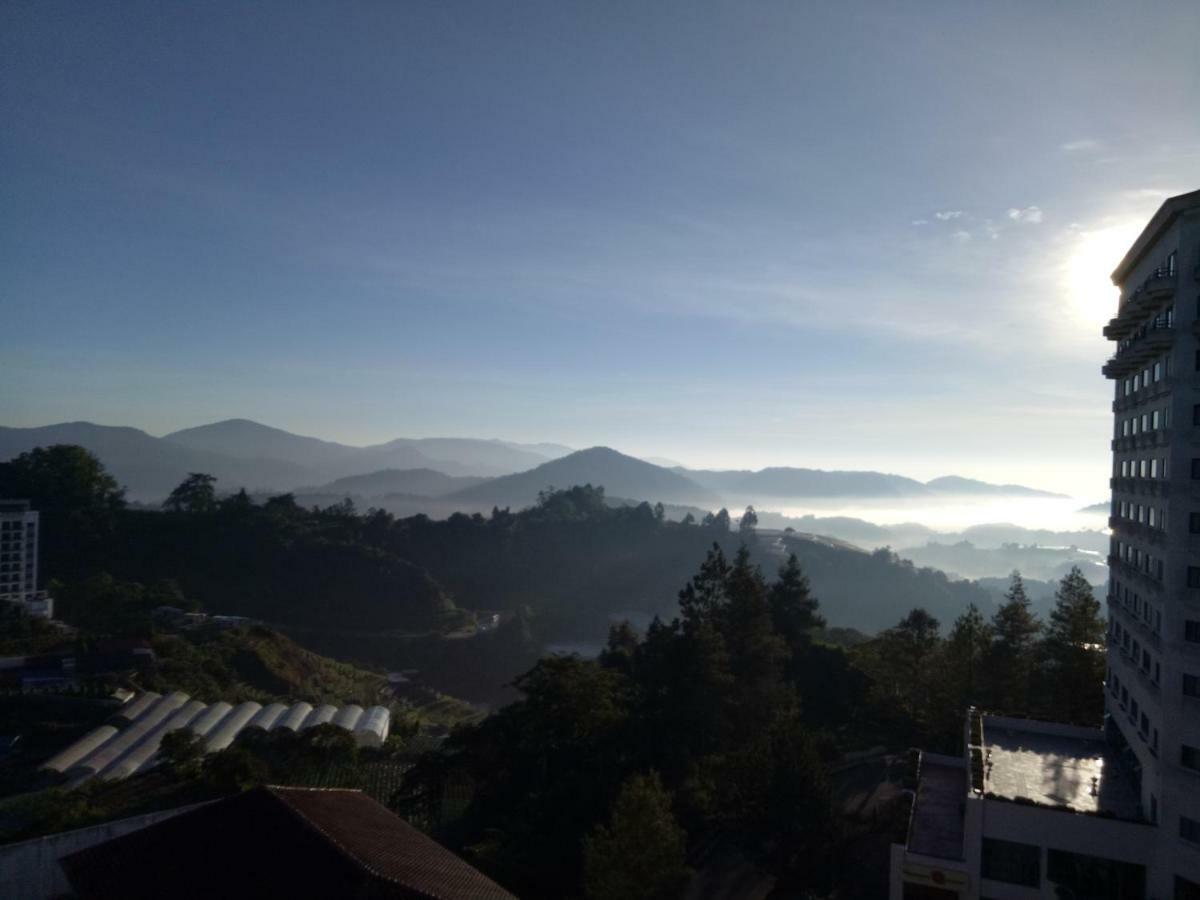 Fun Apartment @ Equatorial Hill Resort Cameron Highlands Exteriör bild